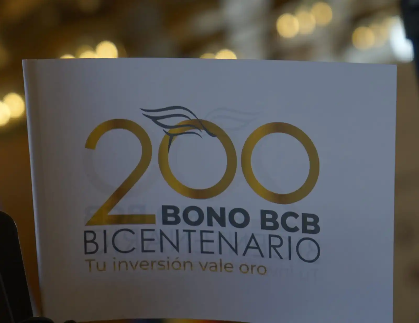 En cuatro horas se vendieron 1.700 bonos Bicentenario por Bs 340.000