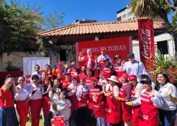 Coca-Cola Bolivia impulsa el talento gastronómico de mujeres dueñas de carritos de comida