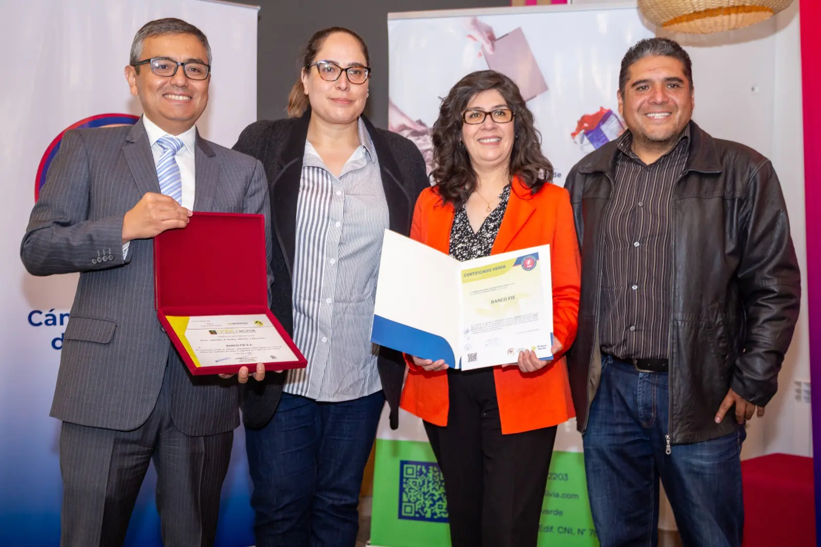 La CNI y Banco Fie entregan Certificado Verde por gestión responsable de residuos metálicos