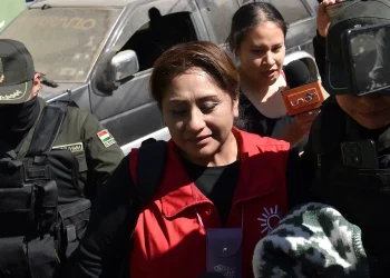 Ruth Nina entra a la cárcel y dice que es un ‘honor’
