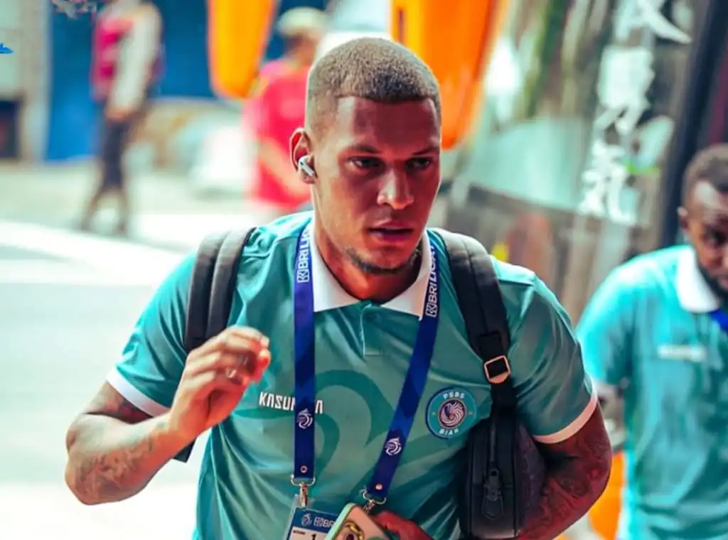The Strongest incorpora a Machado