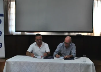 ADA firma alianza energética para enfrentar cortes de electricidad