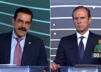 Del Castillo sobre Tuto y Manfred: Piropos entre ellos y casi se abrazan