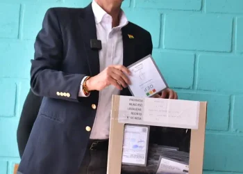 Tuto Quiroga llama a votar ‘sin coerción ni presión de ningún tipo’