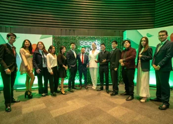 Doce estudiantes bolivianos destacados en el programa Semillas para el Futuro de Huawei; dos representarán al país en China