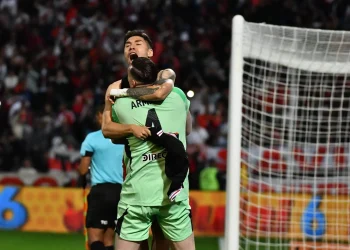 River sufre, pero Armani lo salva y avanza en la Copa Argentina
