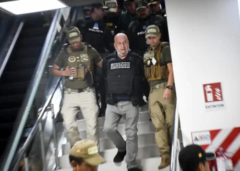 Enmanillado, llega Murillo a Santa Cruz y será trasladado a La Paz
