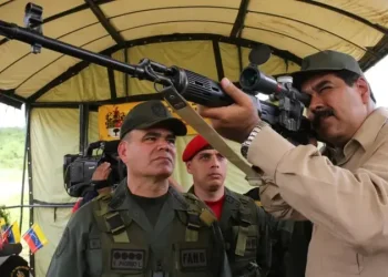 Maduro lanza operación militar ante presencia de EEUU en el Caribe