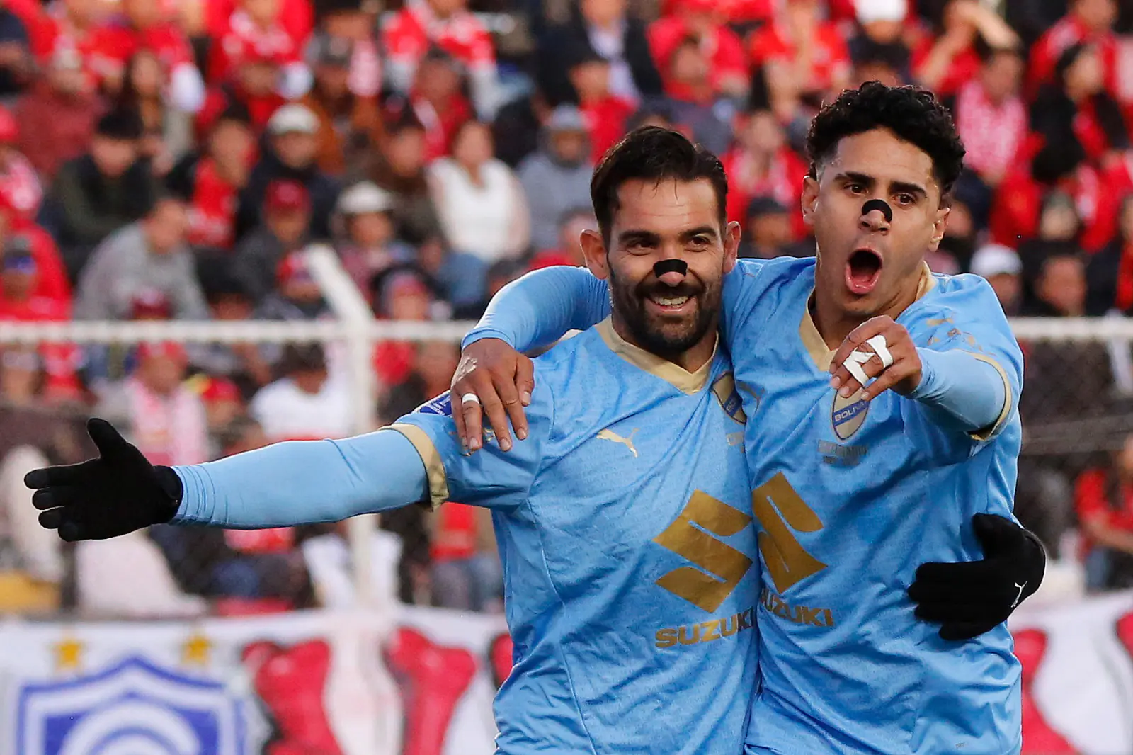 Críticas y sanciones marcan el regreso de la Sudamericana