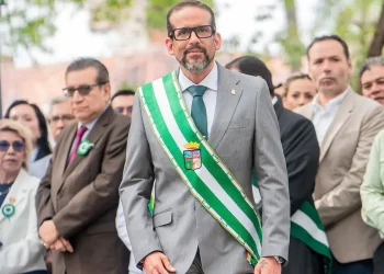 camacho_santa_cruz.jpg