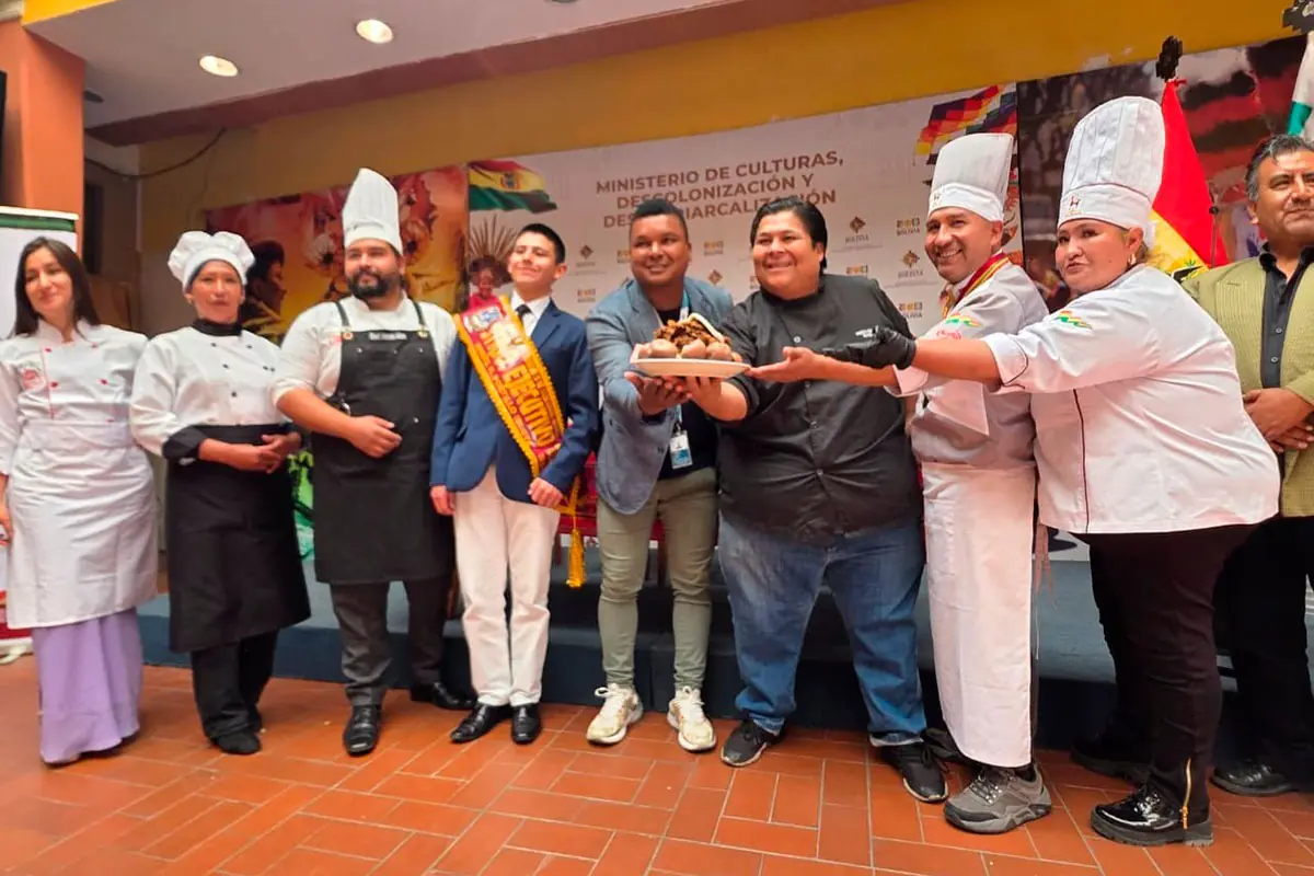 Oruro acoge el 2do festival del Charquekán más largo del mundo