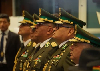 Choquehuanca pide a generales responsabilidad y ética en su trabajo