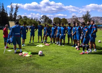 Wilstermann despide a cuatro futbolistas y el plantel amenaza con irse