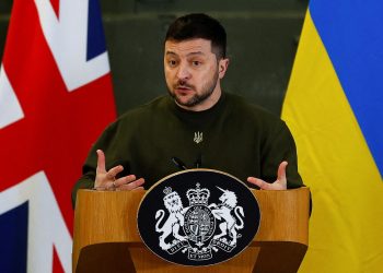 Zelenski aspira a integrar a Ucrania en la Unión Europea en dos años paz.