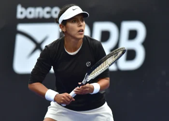 Noelia Zeballos es semifinalista en singles y dobles en Argentina