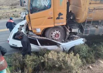 Tránsito investiga las causas del accidente. Foto: Zona Roja