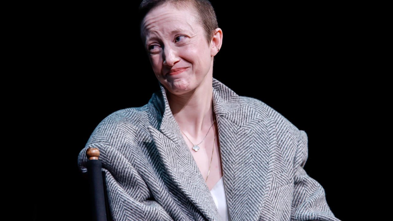 Andrea Riseborough interpreta en "To Leslie" a una madre en Texas quien gana la lotería pero acaba con su fortuna y se entrega al alcoholismo. Foto: AFP.