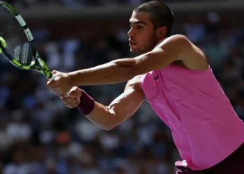 Alcaraz y Djokovic a un paso de colisionar en el Abierto de EEUU