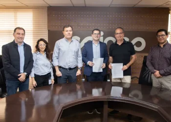 Cainco y La Razón sellan una alianza estratégica