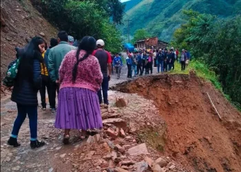 Gobierno inicia rehabilitación de la carretera Charazani–Apolo