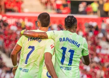 Árbitros admiten errores en goles del Barça y Atlético