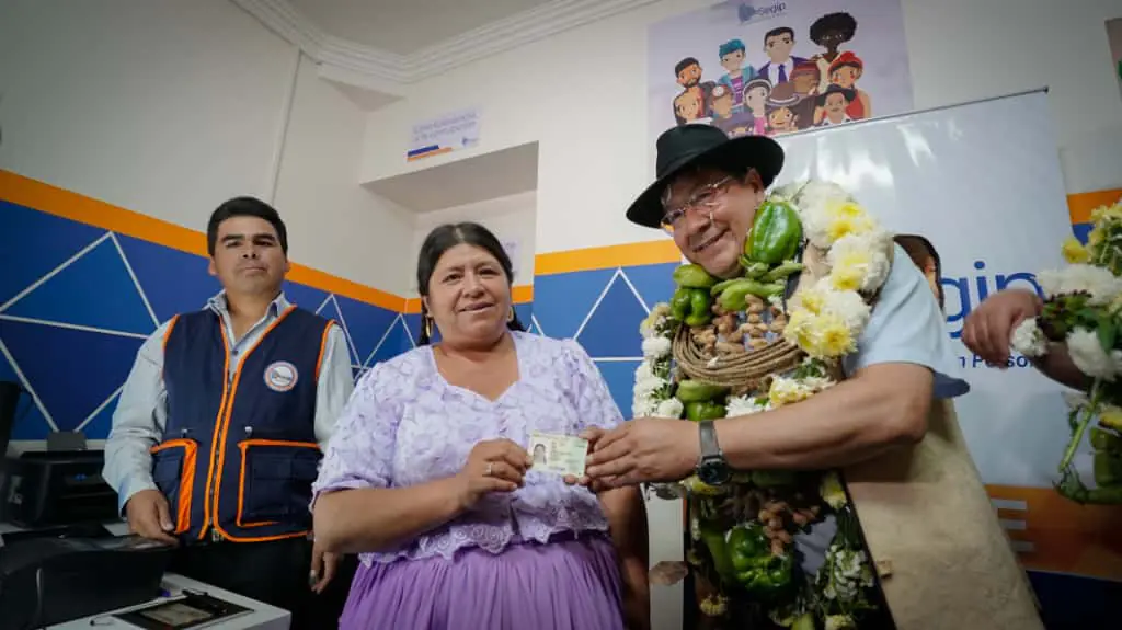 Arce entrega obras en Mizque y fortalece economía productiva local