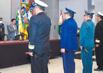 Senado ratifica ascenso de generales en FFAA y Policía