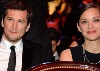 Marion Cotillard y Guillaume Canet en la 40ª edición de los premios César el 20 de febrero de 2015, en el teatro Chatelet de París. Foto: AFP.