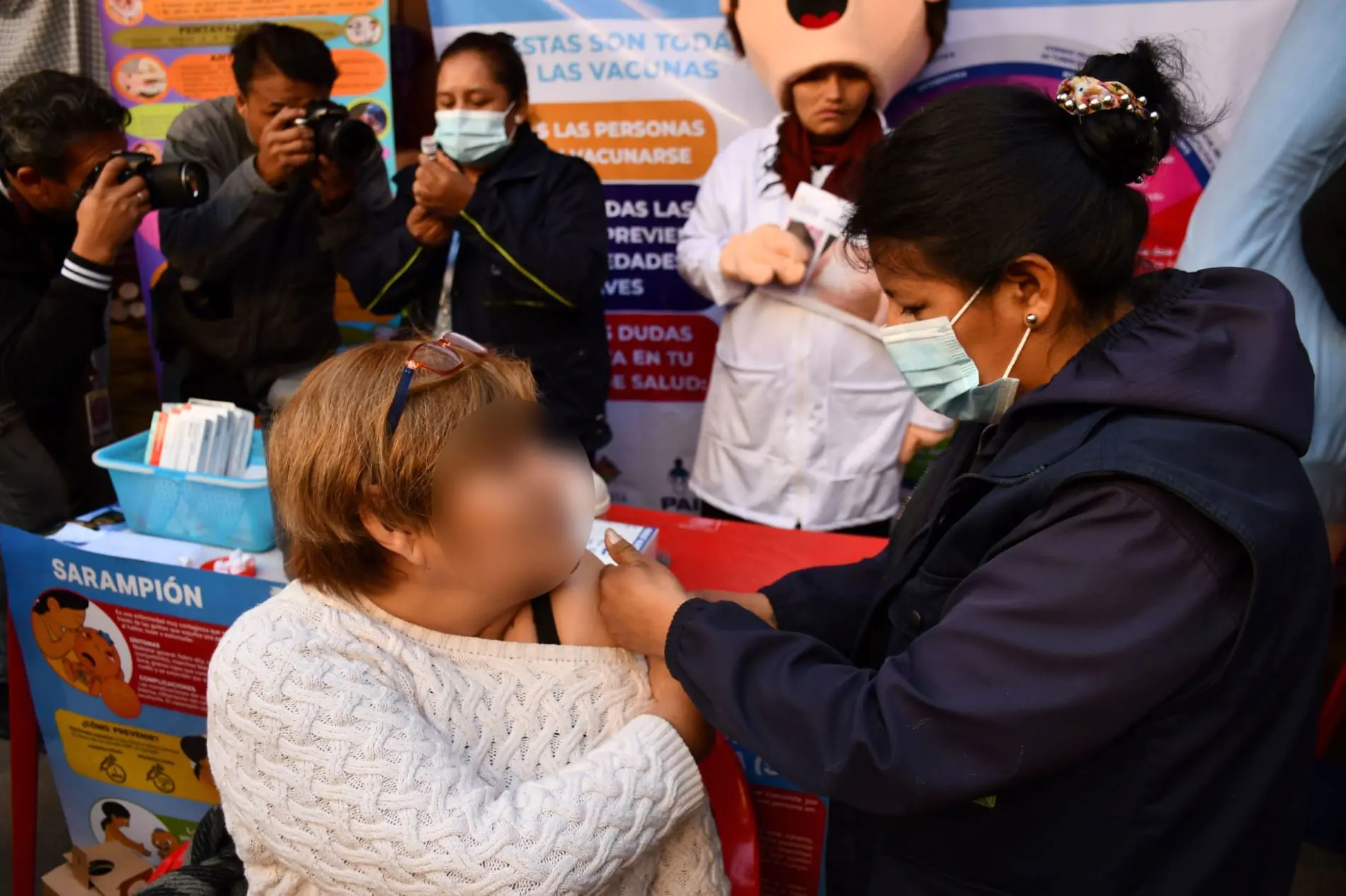 El Sedes de Cochabamba comenzó con la campaña de vacunación contra el sarampión en cárceles. FOTO: Gobernación de Cochabamba
