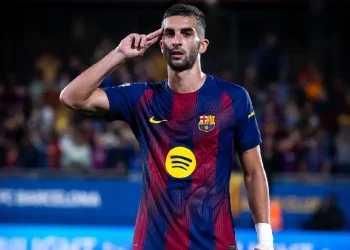 Barcelona sigue la estela del Real Madrid tras ganar al Getafe (3-0)
