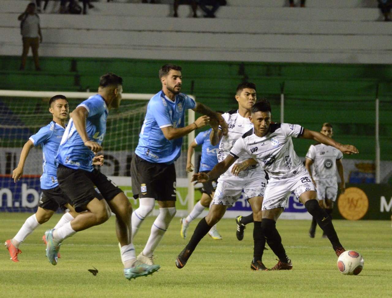 Vaca Díez logra su primer triunfo en el profesionalismo