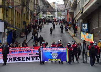 Maestros contra el Ministerio de Educación. Foto: APG