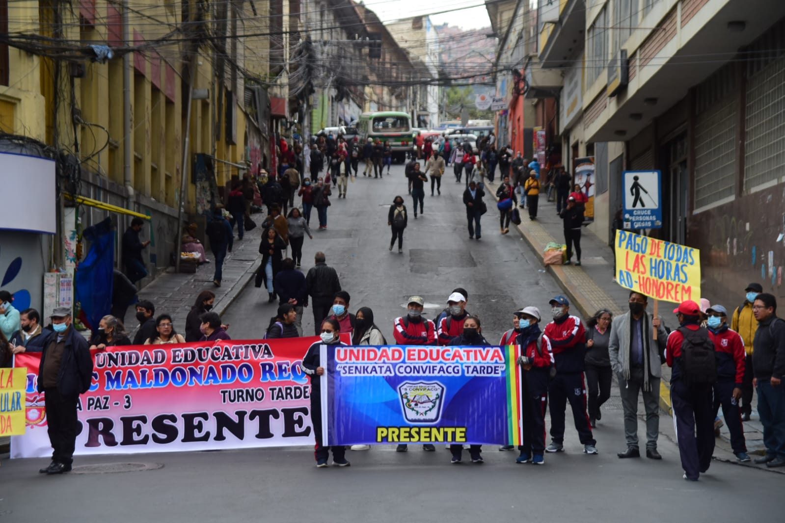 Maestros contra el Ministerio de Educación. Foto: APG