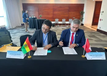 Bolivia y Perú firman convenio para investigación agropecuaria conjunta