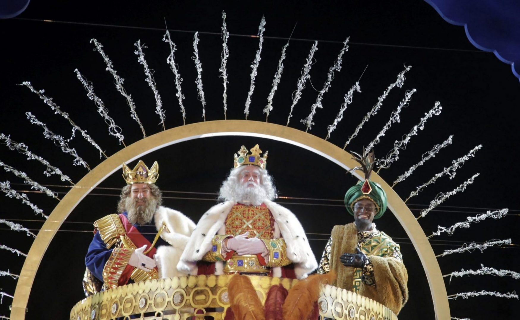 Los Reyes Magos, en la cabalgata de Madrid, en 2021. Foto: El Mundo.