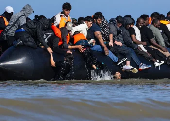 Récord: casi 20.000 migrantes cruzaron el canal de la Mancha este año