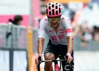 Carapaz renuncia a la Vuelta a España por el Mundial de ciclismo
