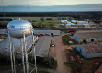 La granja solar del expresidente estadounidense Jimmy Carter produce suficiente energía como para abastecer a entre el 40 y el 50% de su ciudad natal de Plains, en Georgia. Foto: AFP.
