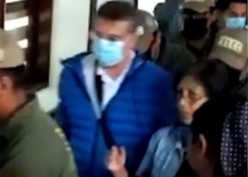 La Policía aprehendió a José A. M., jefe de Comunicación y Prensa de la alianza Comunidad Autonómica (C-A). Foto: Captura Red Uno