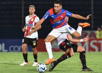 Cerro Porteño de Marcelo Martins avanza en la Copa Libertadores