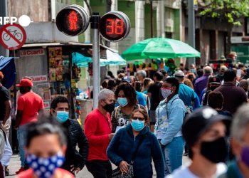 chilenos_santiago.jpg