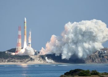 Proponen a Japón liderar desarme nuclear