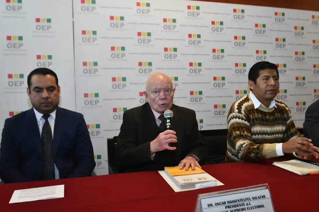 Hassenteufel: Decir ‘fraude’ causa desinformación e incertidumbre