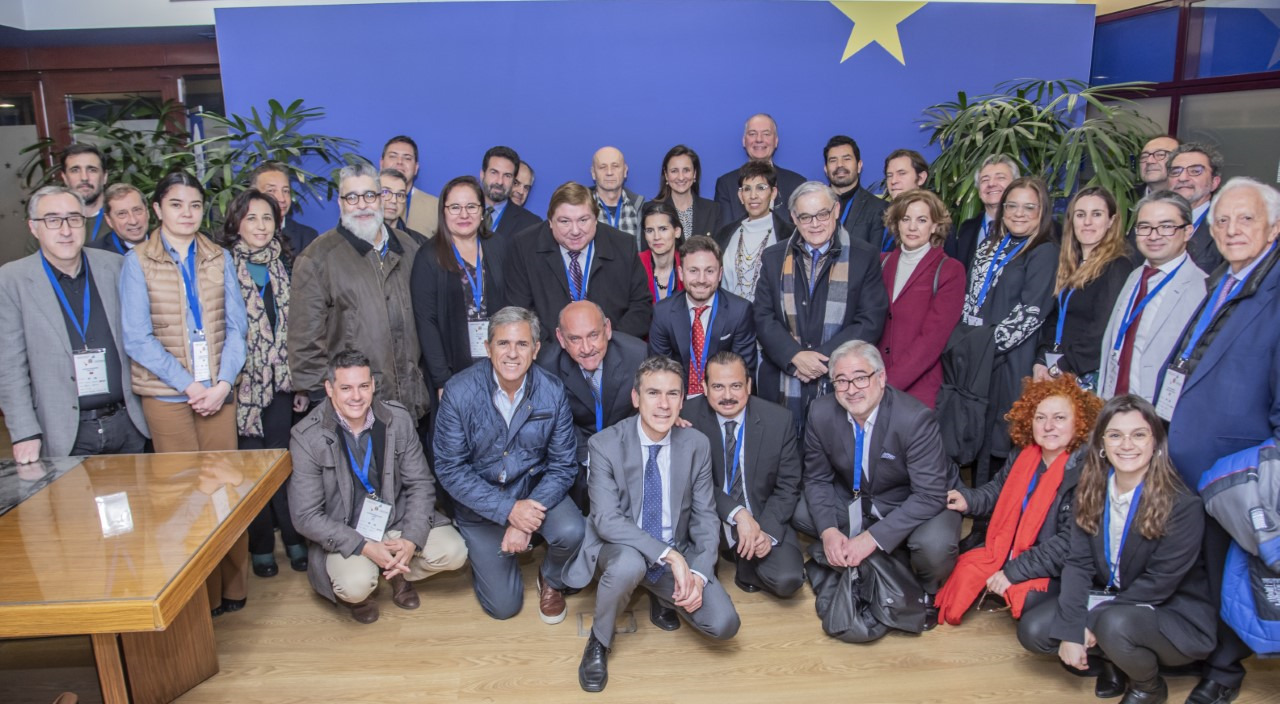 Los participantes del VI Congreso de Editores de Medios América Latina-Unión Europea. Foto: Gentileza