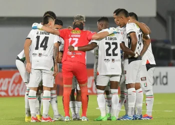 Once Caldas, Alianza Lima y Bolívar golpean primero