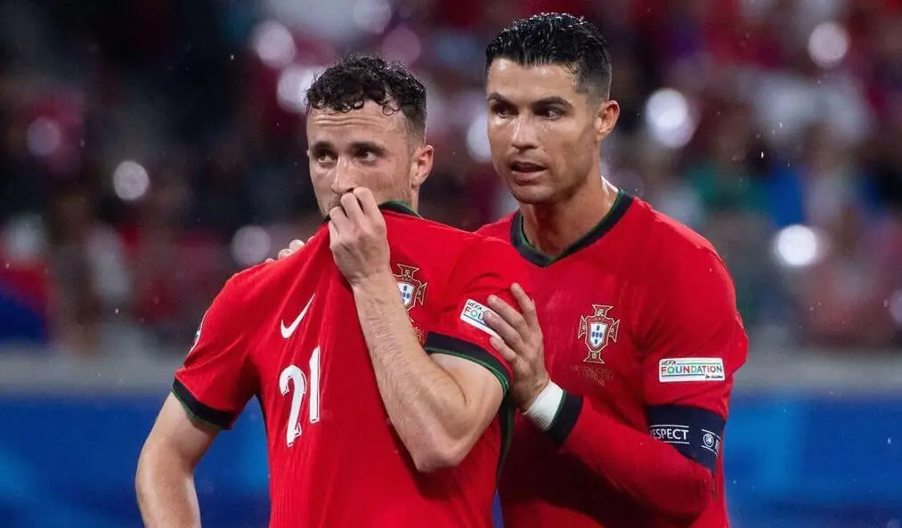 Cristiano Ronaldo lamenta la muerte de su compañero Jota