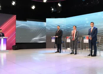 Ataques entre candidatos marcan de nuevo el debate del TSE