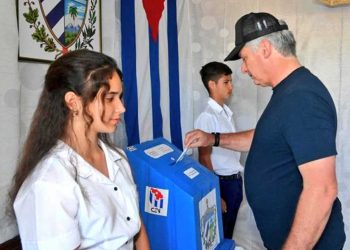 diaz_canel_voto.jpg