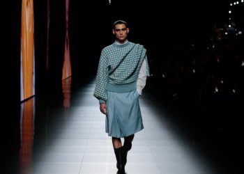Desfile de Dior en la Semana de la moda masculina en París, el 20 de enero de 2023. Foto: AFP.