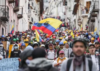 ecuador_convoy.jpg